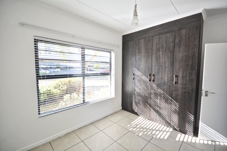 To Let 3 Bedroom Property for Rent in Sandown Western Cape